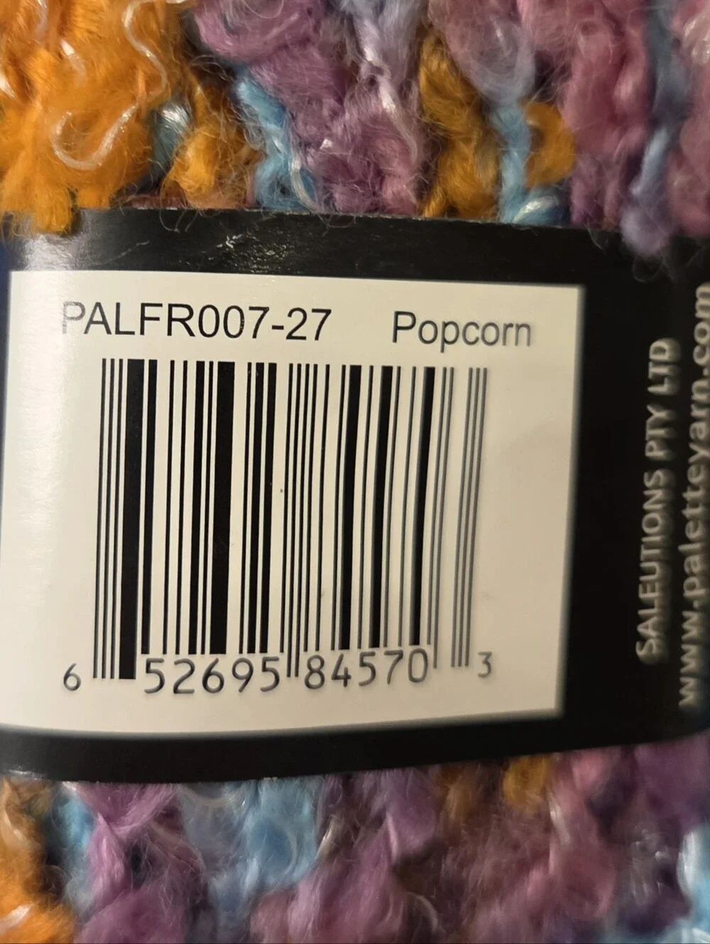PALETTE COLLECTION BOUCLE STYLE KNITTING/ CROCHET YATN IN THE COLOR POPCORN - Picture 7 of 9